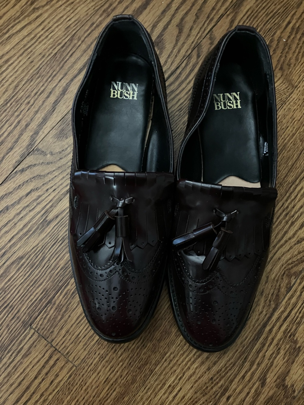 Nunn Bush Men’s Burgundy Tassel Kiltie Loafers 7.5 D